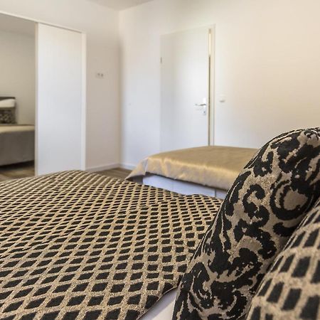Luxury 2 Bedroom Apartment With Sea View Башка-Вода Экстерьер фото