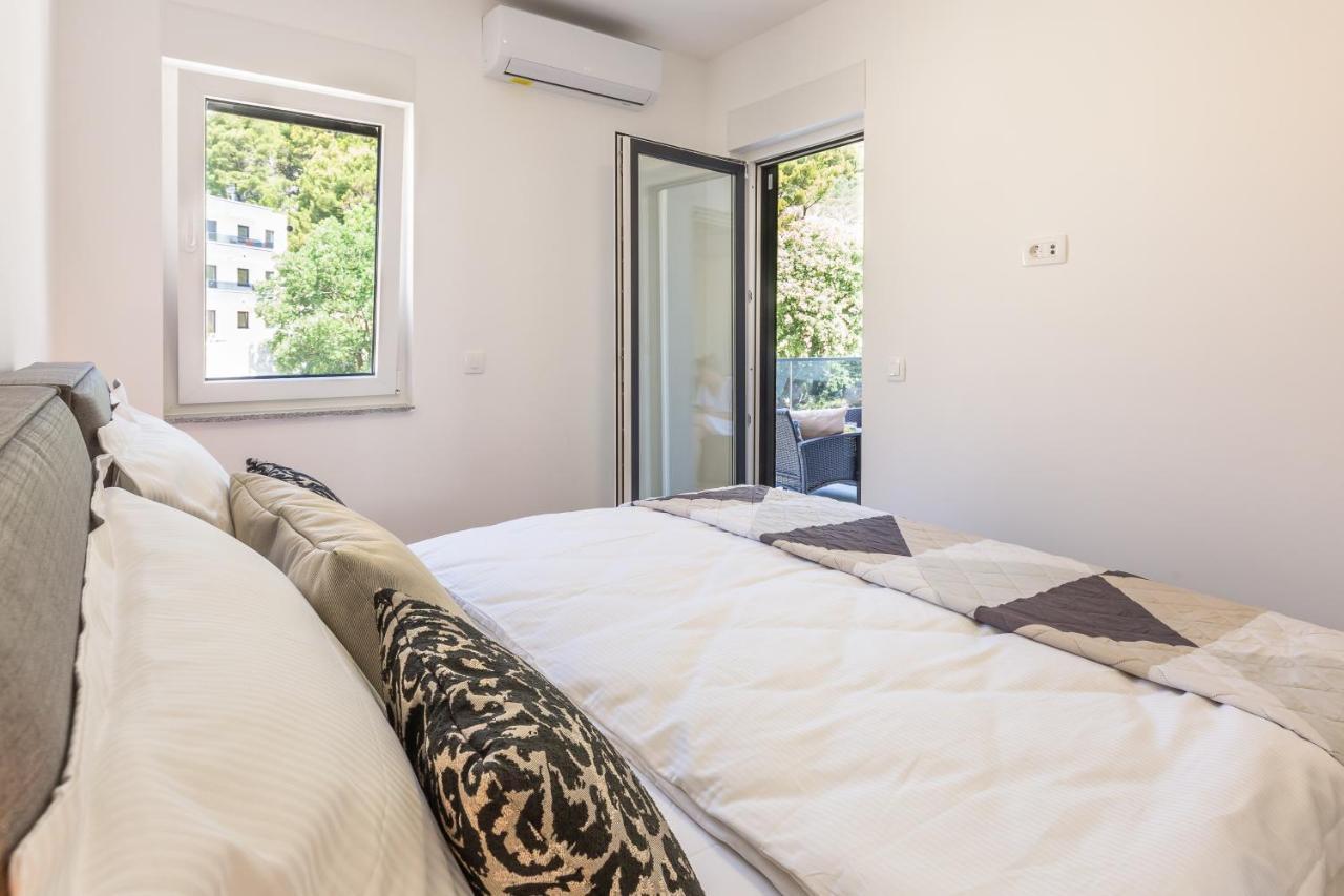 Luxury 2 Bedroom Apartment With Sea View Башка-Вода Экстерьер фото