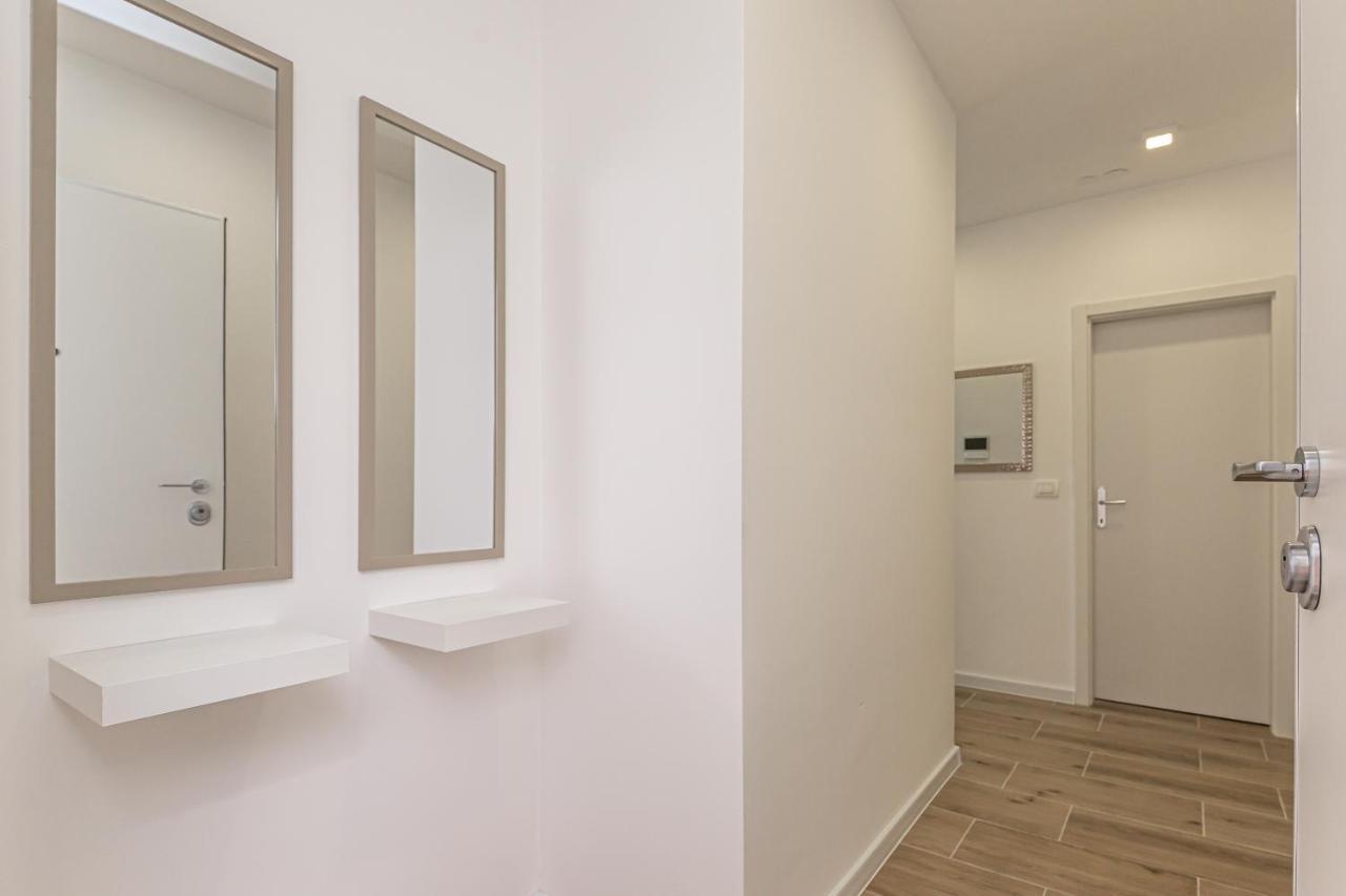 Luxury 2 Bedroom Apartment With Sea View Башка-Вода Экстерьер фото