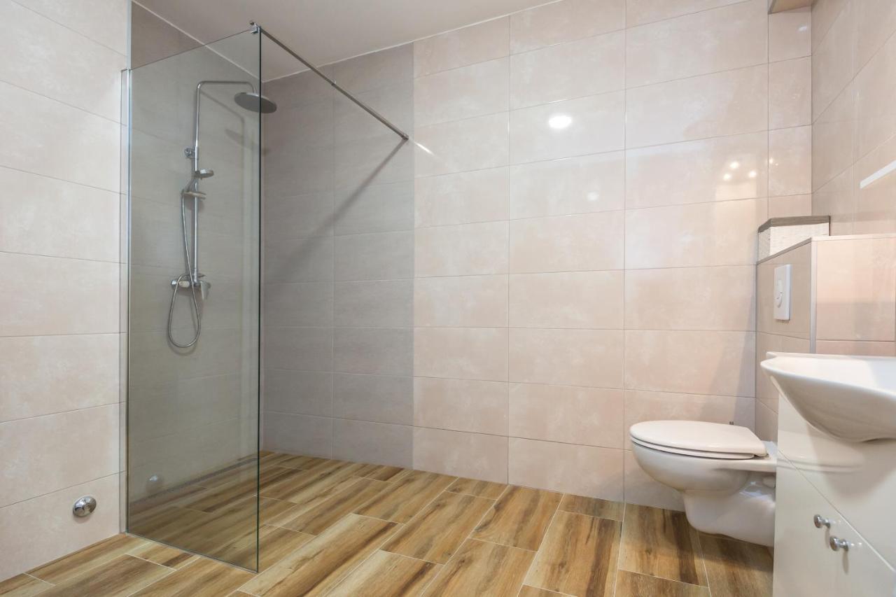 Luxury 2 Bedroom Apartment With Sea View Башка-Вода Экстерьер фото
